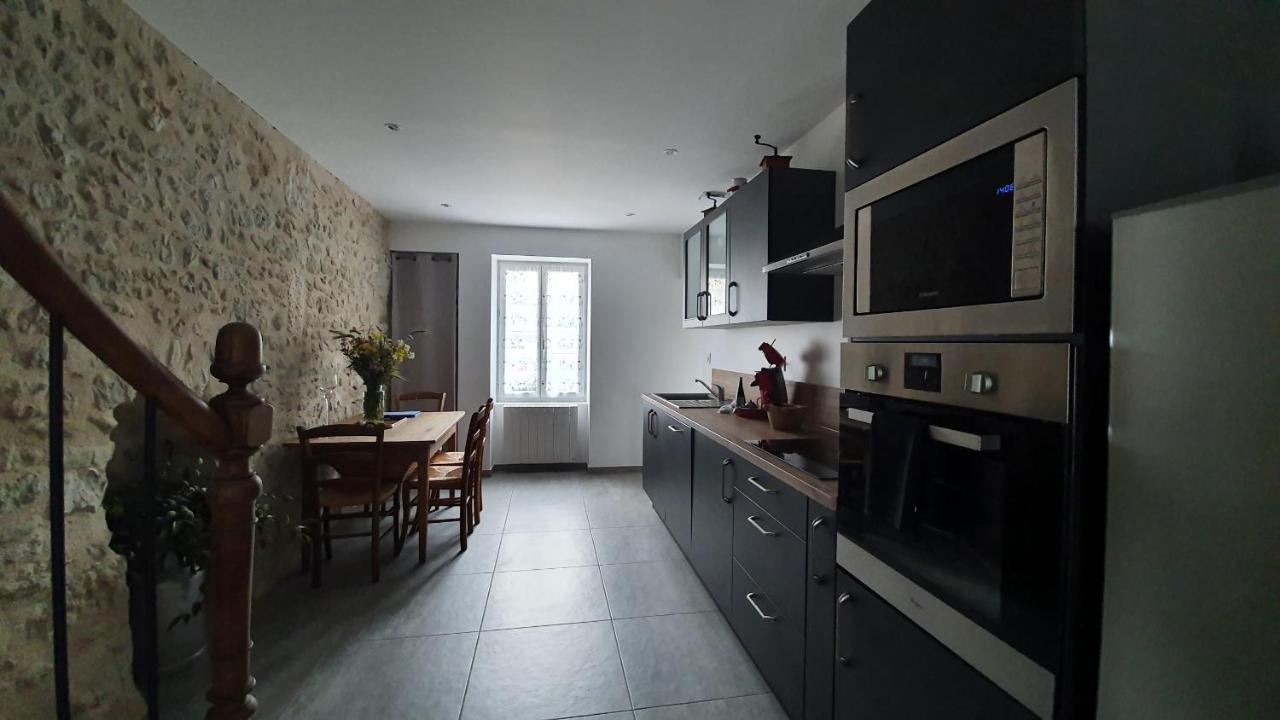 Aux Portes Du Marais Holiday home *
